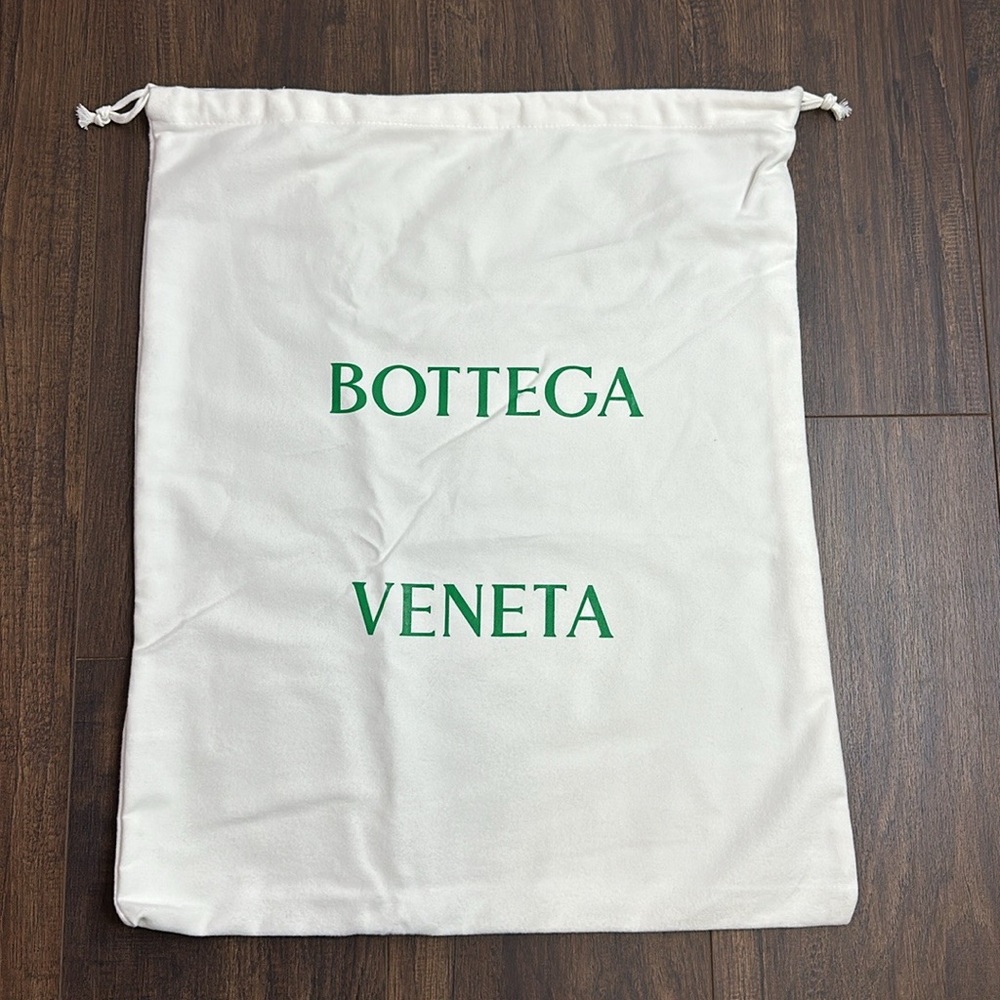 17”X22” JUMBO Bottega Veneta Dust Bag